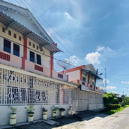 Amira House Kisaran Redpartner Hotel Exterior photo
