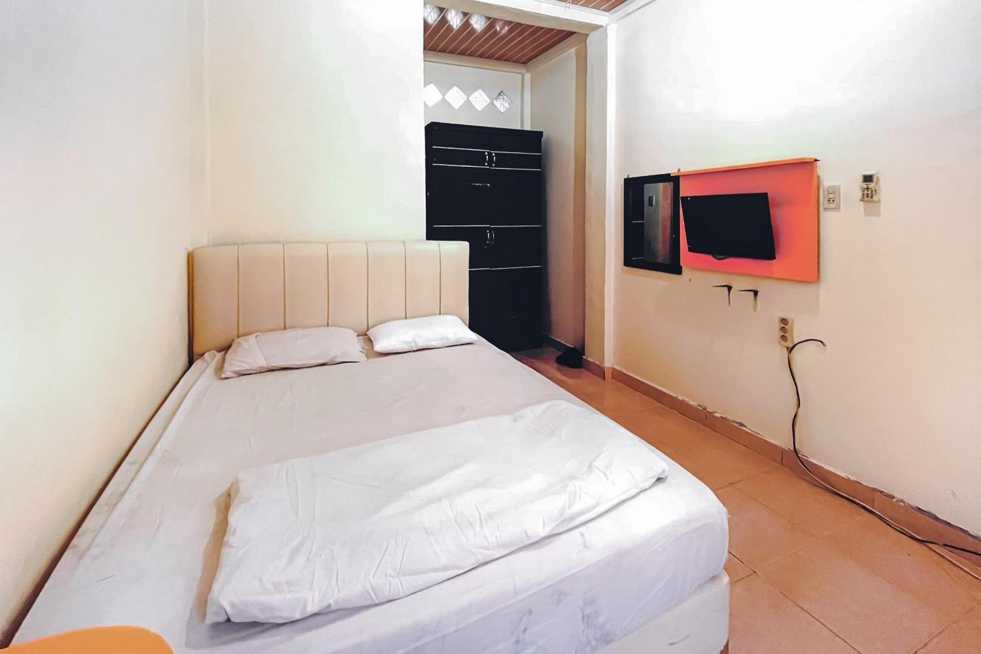 Amira House Kisaran Redpartner Hotel Exterior photo